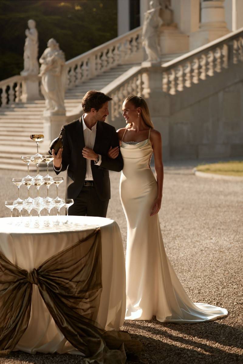 Robe de mariée sirène en satin près de Marseille